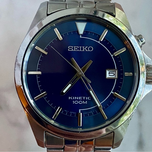 Seiko Kinetic Blue Dial Men’s Date Watch w/ New Battery and New Crystal - Picture 11 of 13